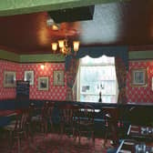 Take a look inside the Queen Victoria, Northowram as is was in 2002. It's now 22 Bar & Smokehouse.