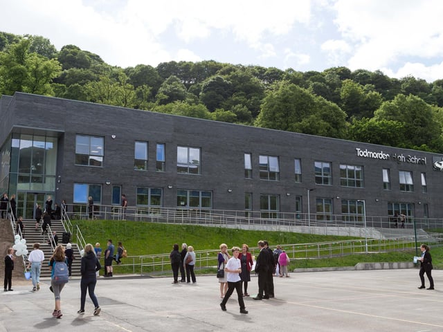 Todmorden High School has an Attainment 8 score of 46.2. Percentage of pupils achieving grades 5 or above in English and maths GCSEs: 37.4%.