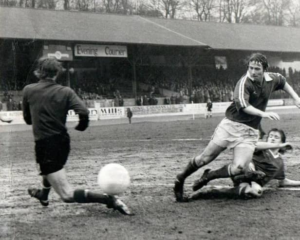 Bobby Hoy in action v Crewe, 26 March 1977.