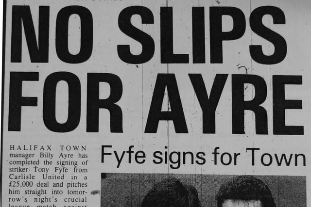1989-90 Tony Fyfe signs