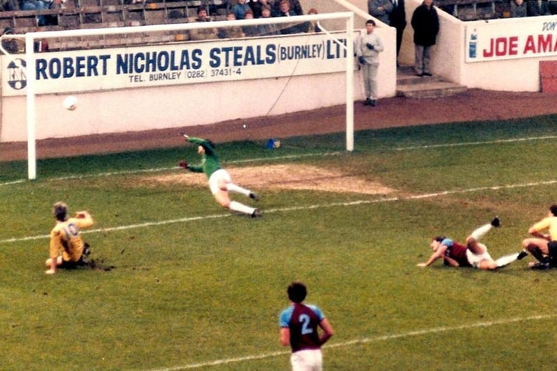 Barry Gallagher equalises for Town at Burnley in the FA Cup, December 8, 1984