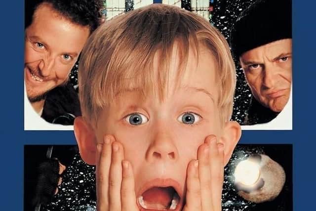 After his family mistakenly leave for the airport without him, eight-year-old Kevin McCallister awakens to an empty house. His excitement sours when he realizes that two con men plan to rob house and he must protect it.