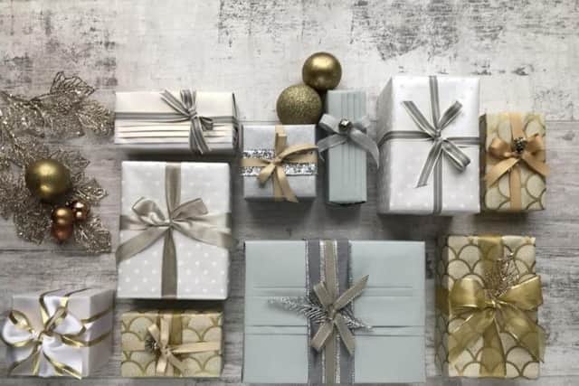 Gift Wrapper to the Stars Shares Top Tips for Christmas