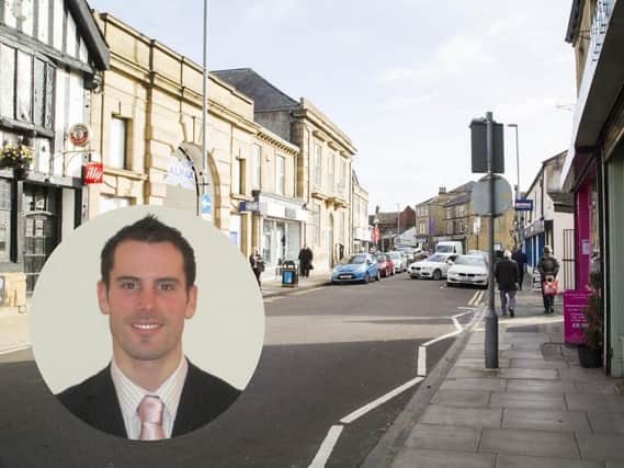 Councillor Scott Benton has welcomed the extension of free hour on-street parking in Brighouse until the end of January