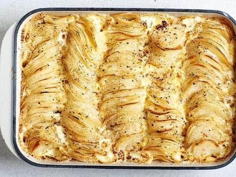 This French classic makes the humble potato a bit more fancy. A great side dish option for your Valentine's Day meal with its crispy top and soft, creamy interior.