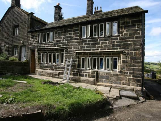 Cragg Builders Ltd was selected to win by judges for its work on a Grade II Listed 17th century cottage in Widdop, Hebden Bridge.