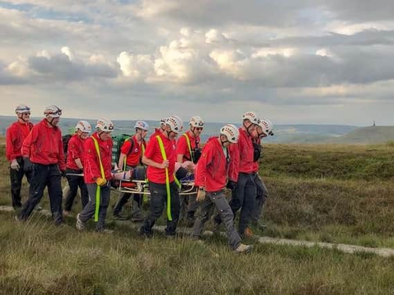 CVSRT carry the injured walking at Gaddings Dam (Calder Valley Search and rescue team)
