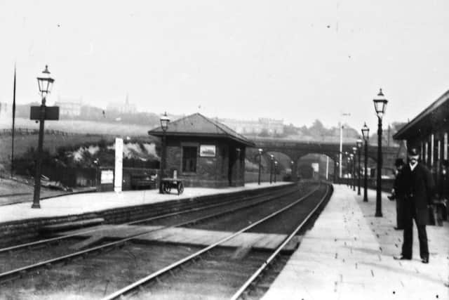 Old picture of Elland railway station