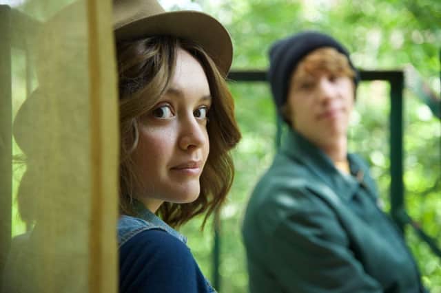 Undated Film Still Handout from ME AND EARL AND THE DYING GIRL. Pictured: Olivia Cooke as Rachel and Thomas Mann as Greg. See PA Feature FILM Reviews. Picture credit should read: PA Photo/Anne Marie Fox/Twentieth Century Fox Film Corporation. WARNING: This picture must only be used to accompany PA Feature FILM Reviews.