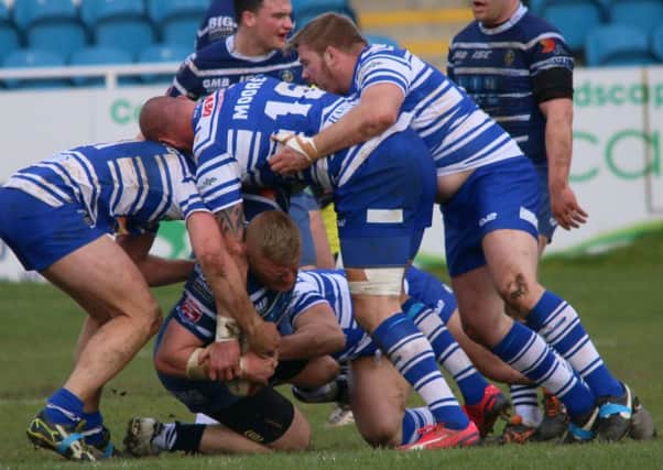 Fax get numbers in the tackle at Featherstone