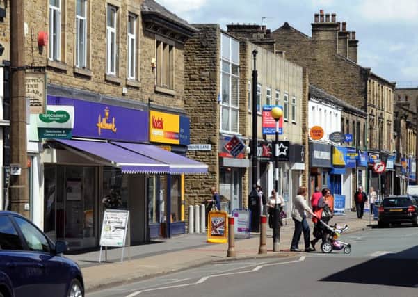 Commercial Street, Brighouse. Change of use from Specsavers to a cafe and cocktail bar