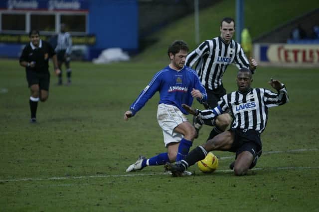 Action from Town's previous clash with Maidenhead in 2004.
