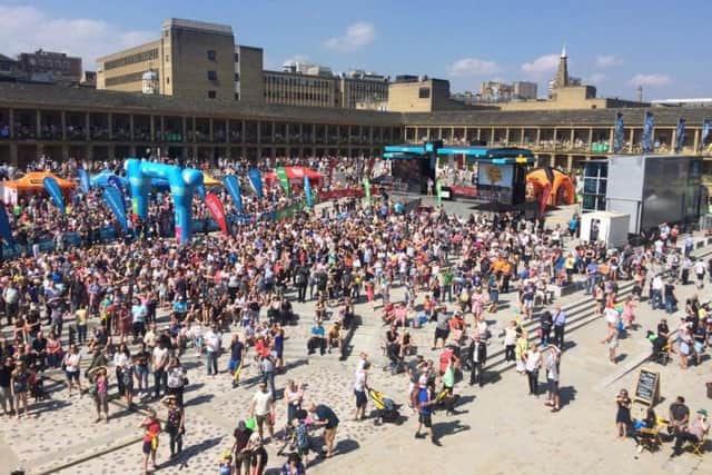 The crowds gather at the Piece Hall.
